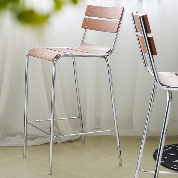 Modern Armless Backrest Counter Stool Iron Bar Stool with Wooden Seat and Pedal for Cafe