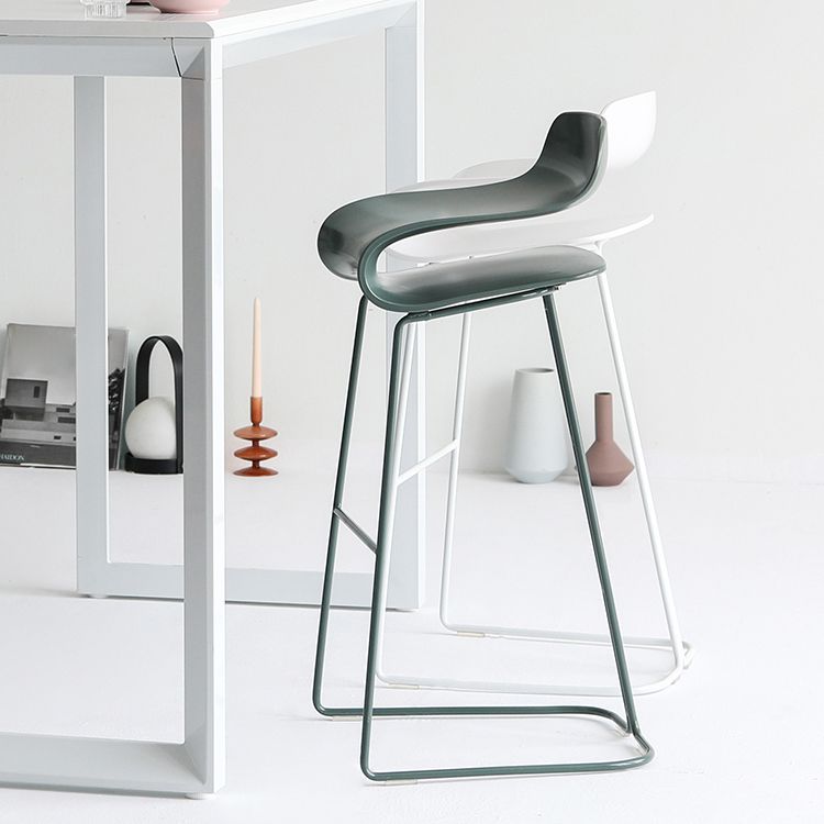 Moderner Thekenhocker ohne Armlehnen, Stahl-Café-Barhocker mit Kunststoffsitz