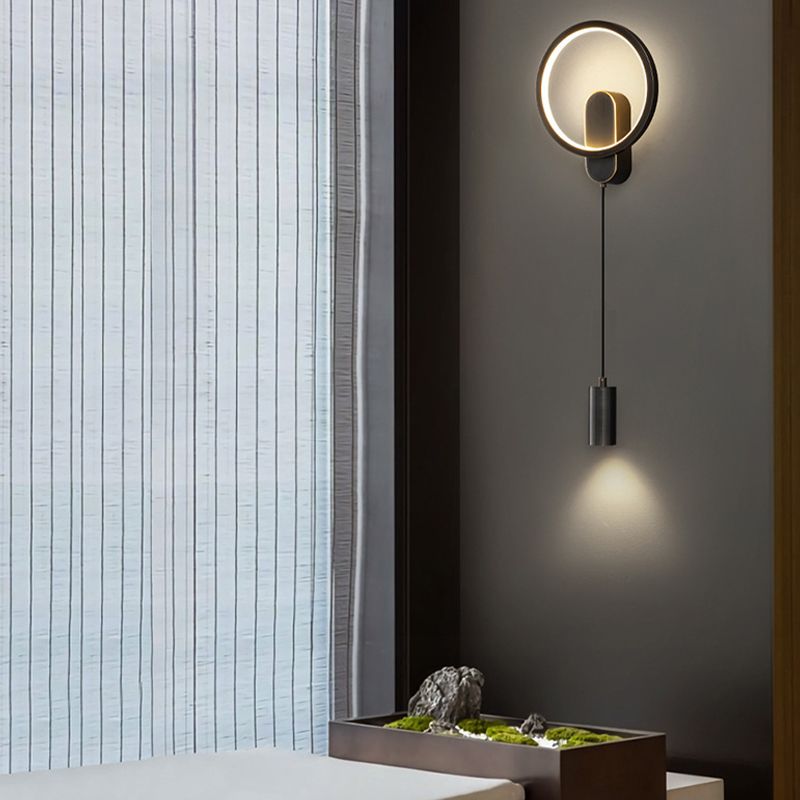 Contemporary 2-Light Wall Mounted Sconce Metal LED Wall Light in Black / Gold Finish