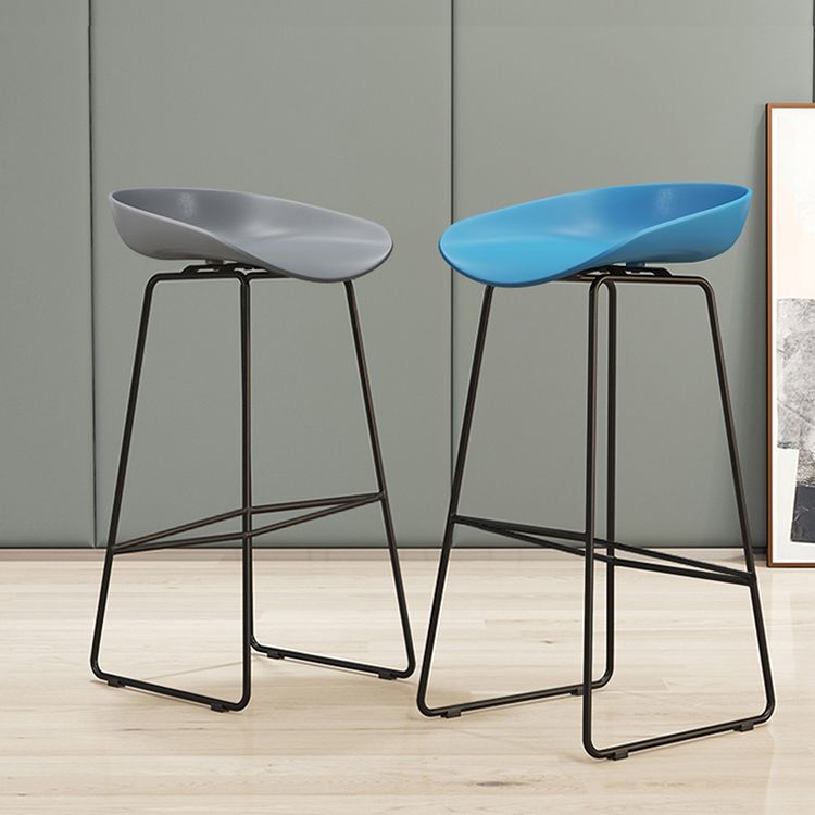 Modern Armless Backrest Counter Stool Iron Dessert Shop Bar Stool with Acrylic Seat