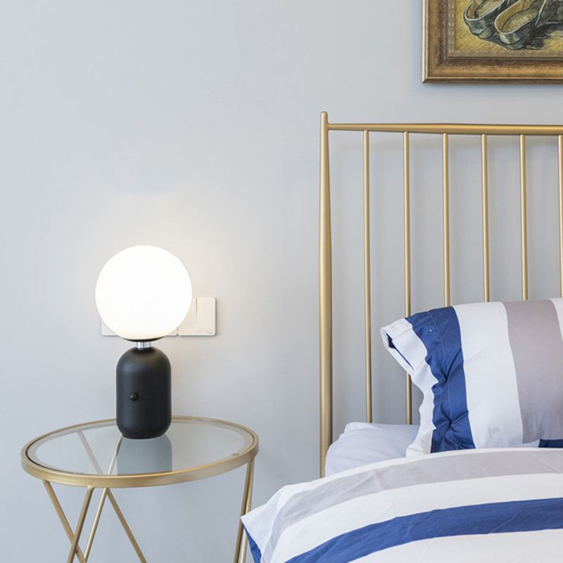 Round Glass Shade Table Light Simplicity Style Night Table Lamp for Bedroom