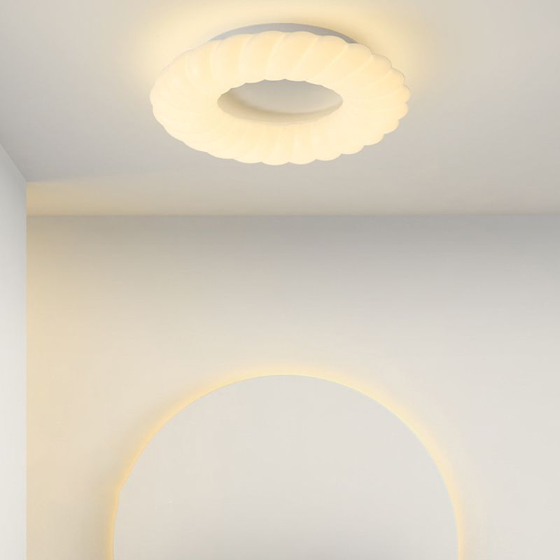 White Shaded Ceiling Light Contemporary LED Flush Mount Lighting for Home