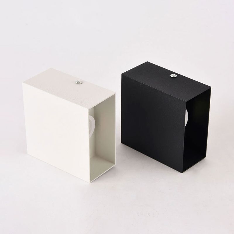 Moderner Stil quadratischer Wandbeleuchtung Metall 2 Leuchten Wandscheibe Jungtiere