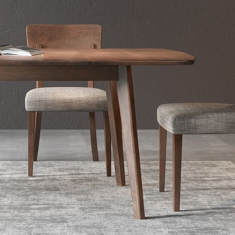 47 "Table à manger en bois extensible en hêtre