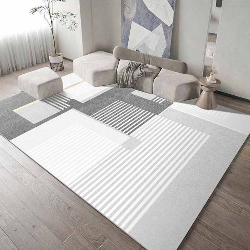 Causal Line Carpet Polyester Beige Carpet Tear Resistant Carpet for Living Room
