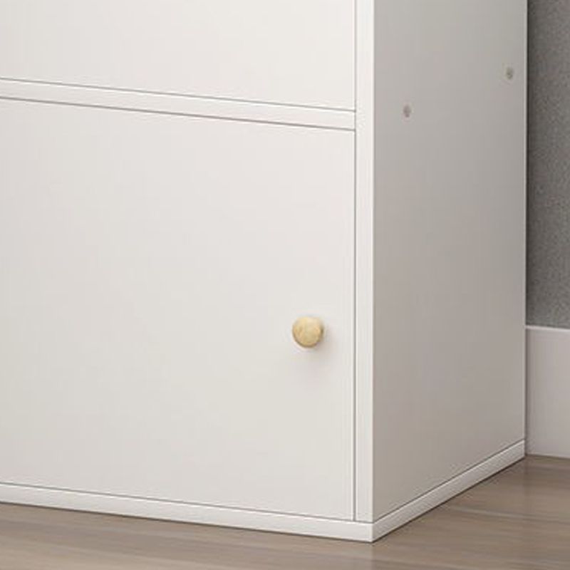 Contemporary Vertical Standard Bookcase Manufactured Wood Bookcase with Doors