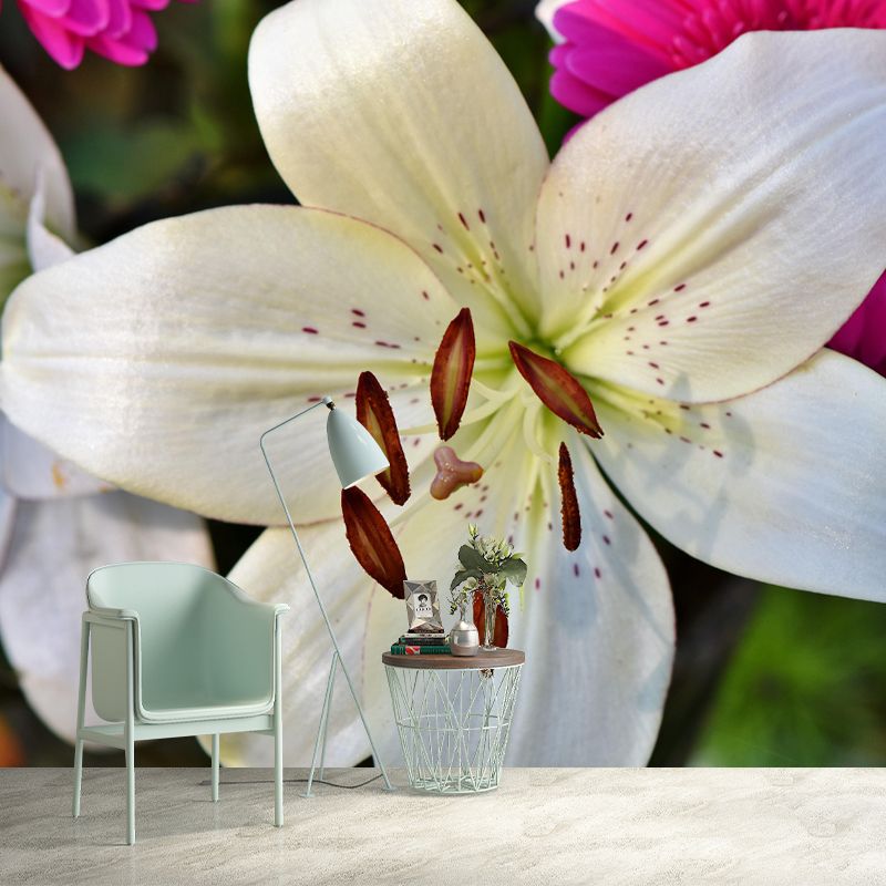 Customized Blooming Lily Mural Wallpaper Contemporary for Guest Room Decor