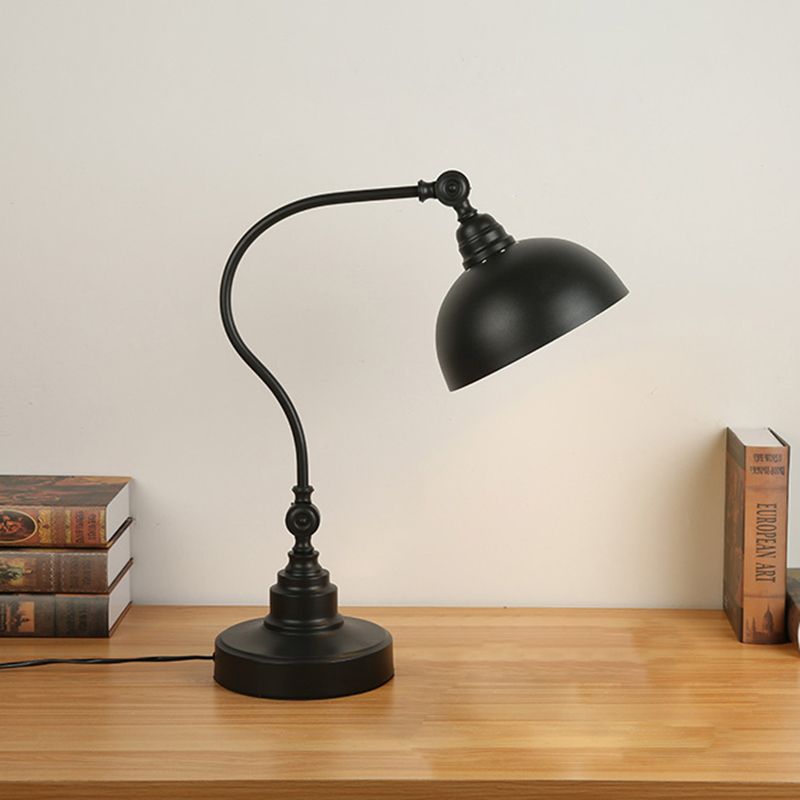 Luz de mesa ajustable de domo de metal Lámpara de tarea de sala de estudio de bombilla 1 en negro con brazo de cuello de cisne