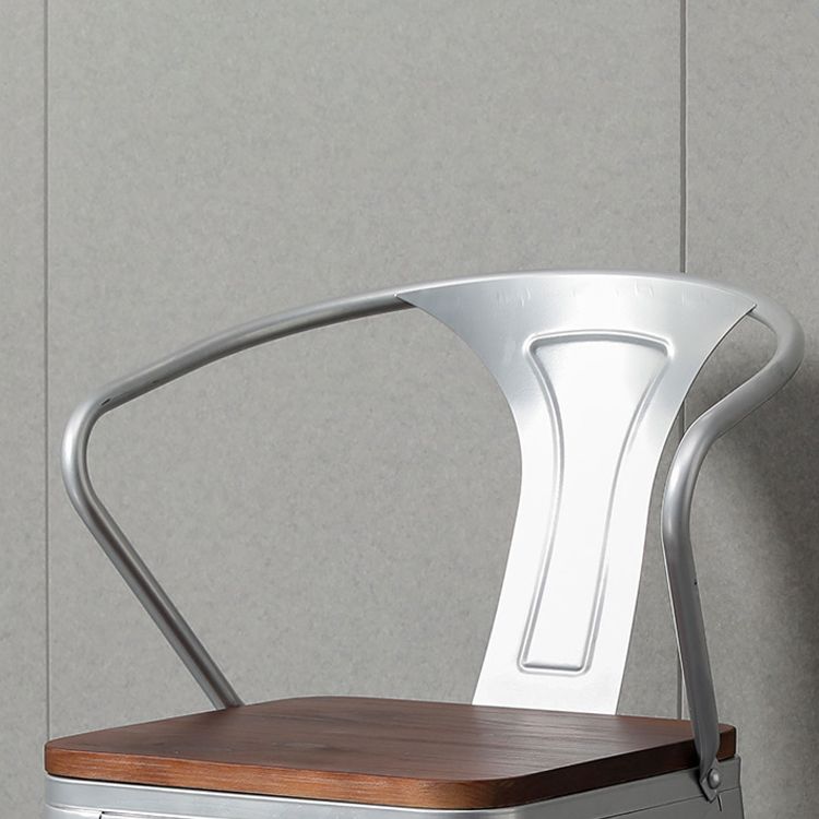 Chaise de salle à manger industrielle en métal, fauteuil empilable à dossier à lattes pour restaurant