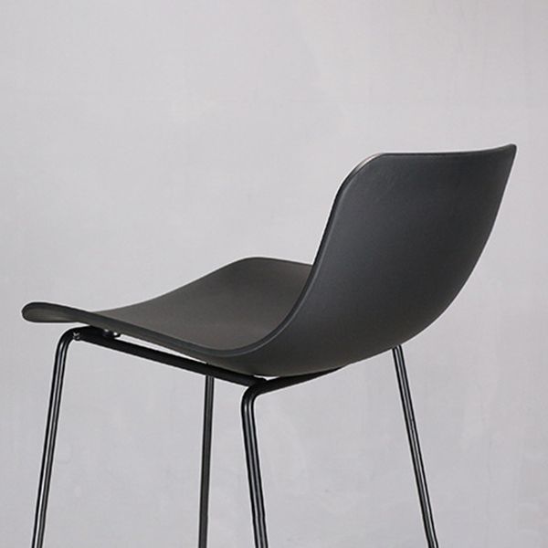 Modern Style Bar-stool Plastic Counter Bar Stool with Metal Legs for Restaurant