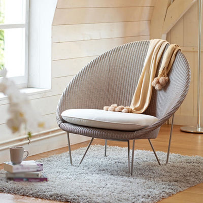 41.34"L x 33.86"W x 36.61"H Contemporary Woven Back Papasan Chair