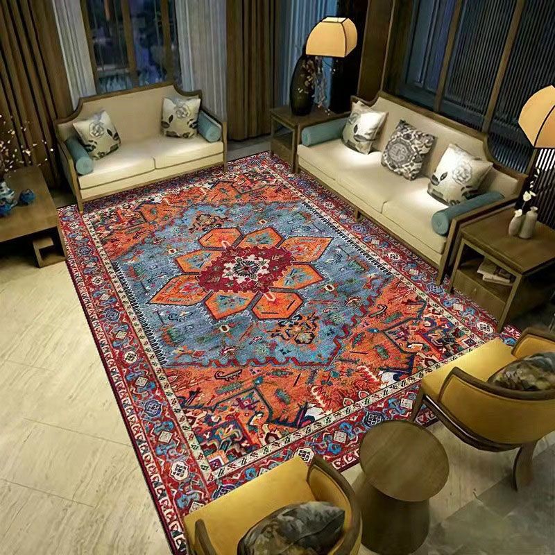 Red Traditional Rug Polyester Graphic Rug Stain Resistant Rug for Living Room