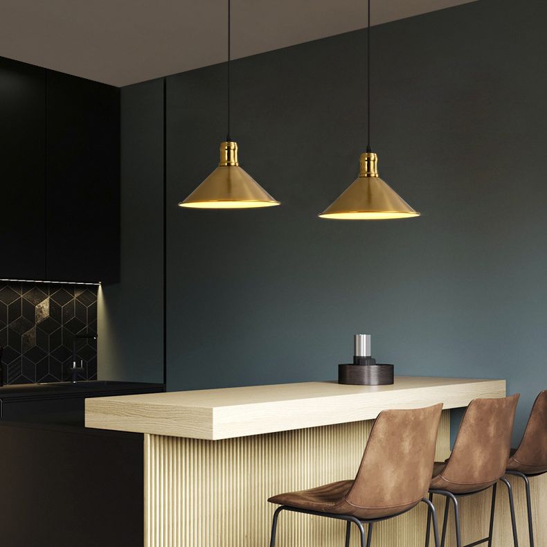 Luce appesa al metallo a testa singola Luce appesa in stile postmoderno per caffetteria