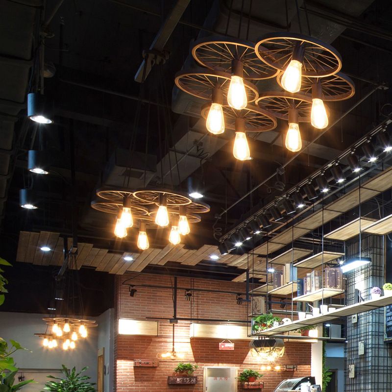 Ruota a pendente multipla in stile industriale METALLIC PENDANTI LAMPARE MULTIMA