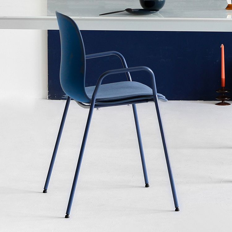 Sillas de comedor apilables Sillones de interior con patas de metal (juego de 4)