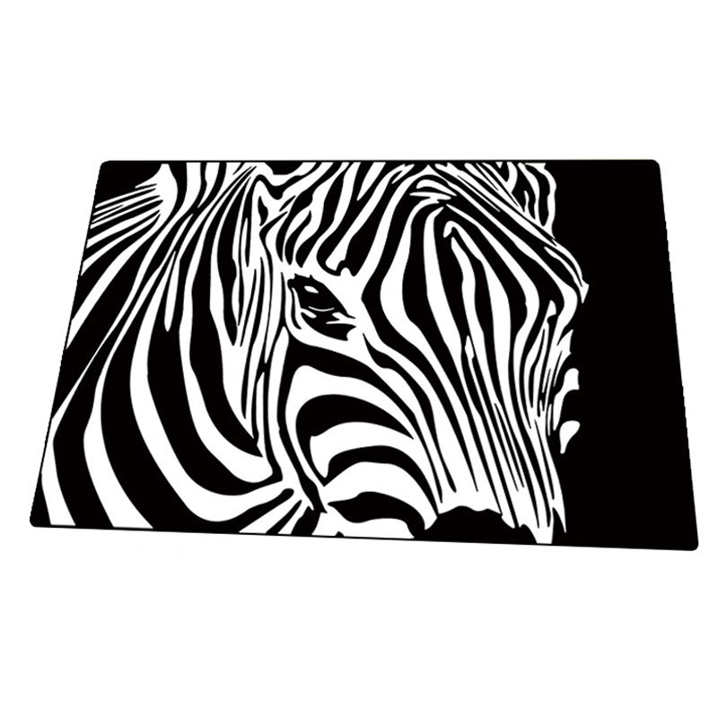 Black Modern Carpet Tiger Pattern Polyester Area Rug Stain Resistant Rug for Home Decor