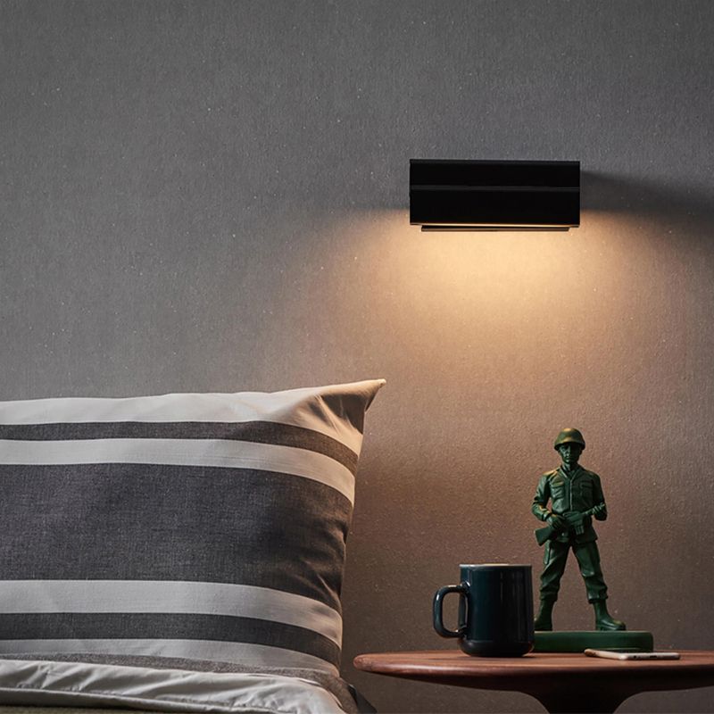 Luz de pared LED rectangular de hierro forjado en una moderna lámpara de pared giratoria de madera de estilo conciso con sombra acrílica