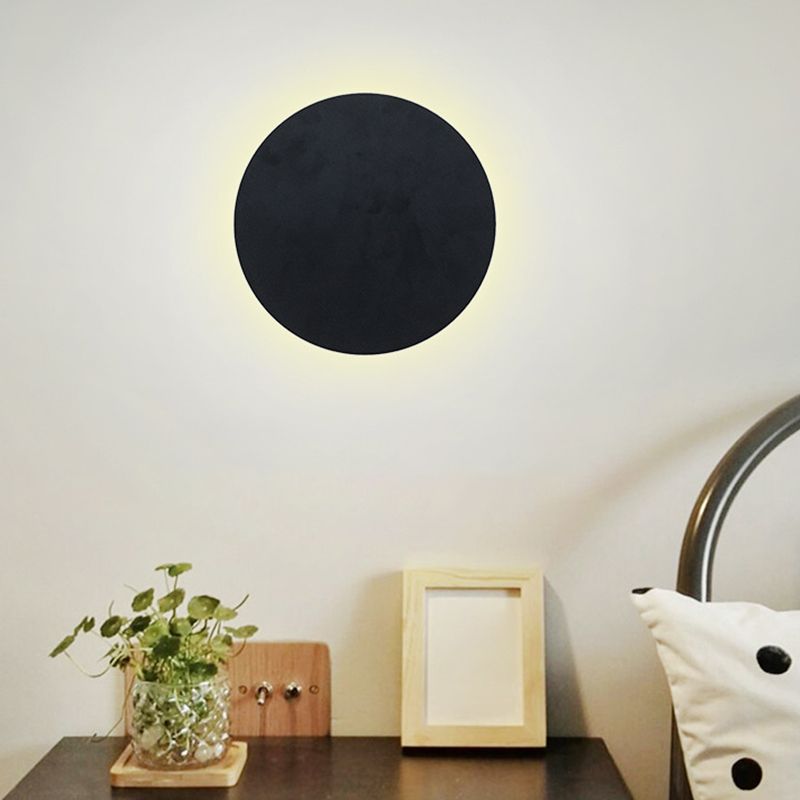 Simplicity Geometric Wall Sconce Metal 1 Light Wall Lighting Idea in Black