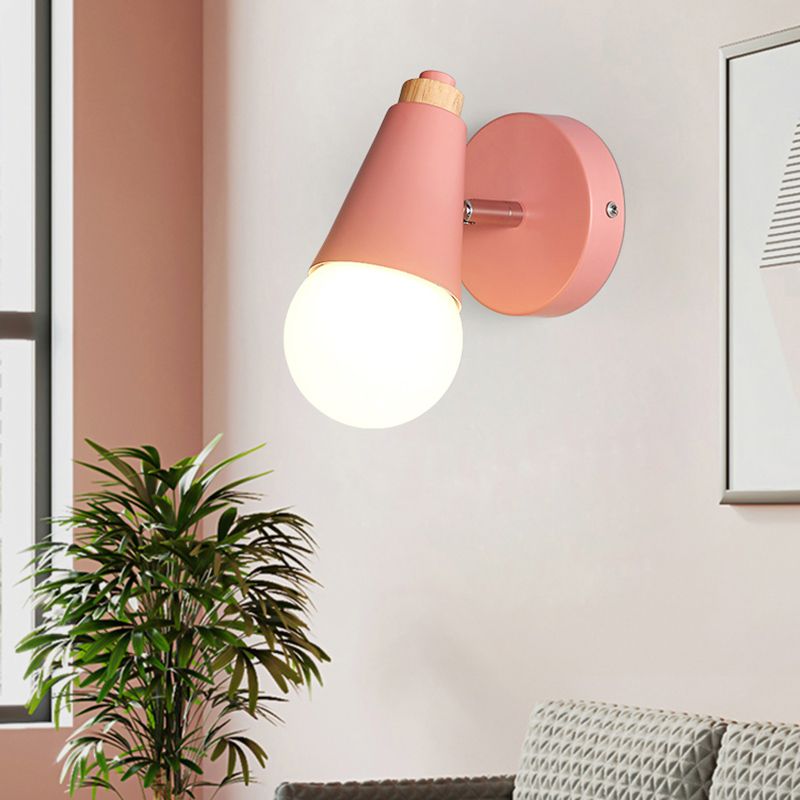 Unique Shape Wall Lighting Modern Style Metal 1 Light Sconce Lamp for Bedroom