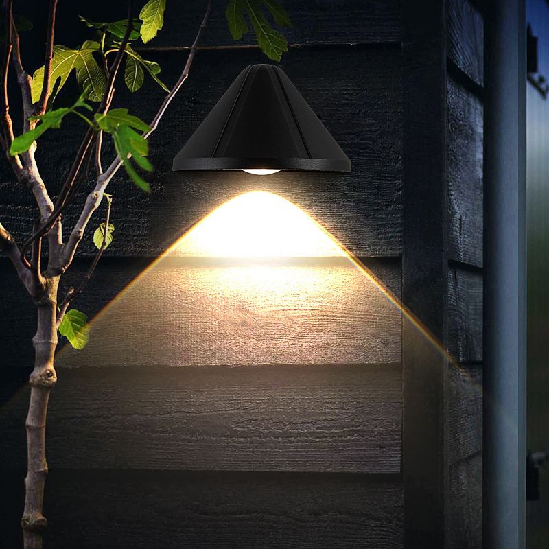 Cone Modern LED Wall Mount Aluminum Wall Light in Black / White