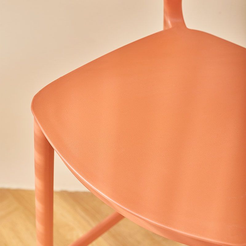 Scandinavian Matte Finish Plastic Barstool Armed Milk Tea Shop Stool