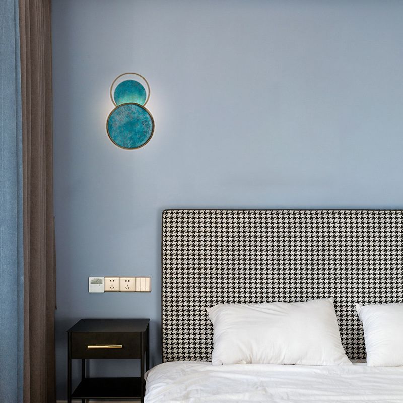 Modern Style Wall Lamp 1-Light LED Wall Mount Lamp with Glass Shade for Bedroom