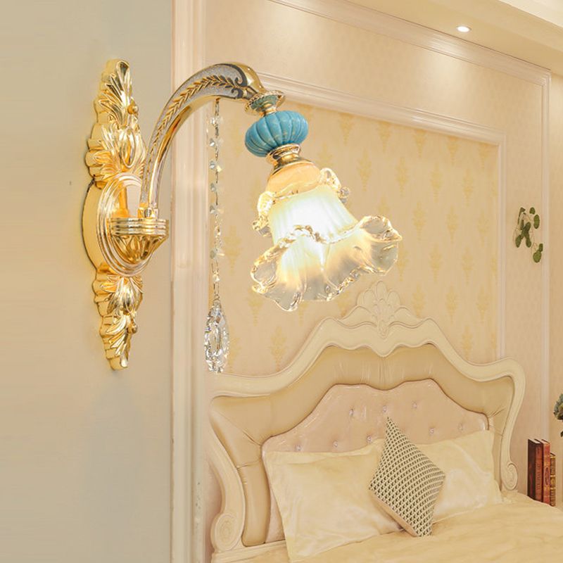 Moup de fleur clair Verre blanc nordique 1/2 lumières Gold Mur Mount Lumière pour chambre à coucher avec goutte de cristal