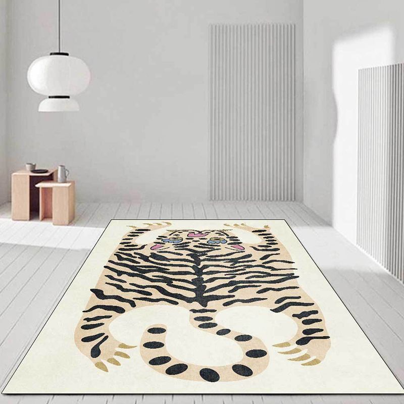 Modern Living Room Area Carpet Tiger Print Polyester Area Rug Anti-Slip Area Rug