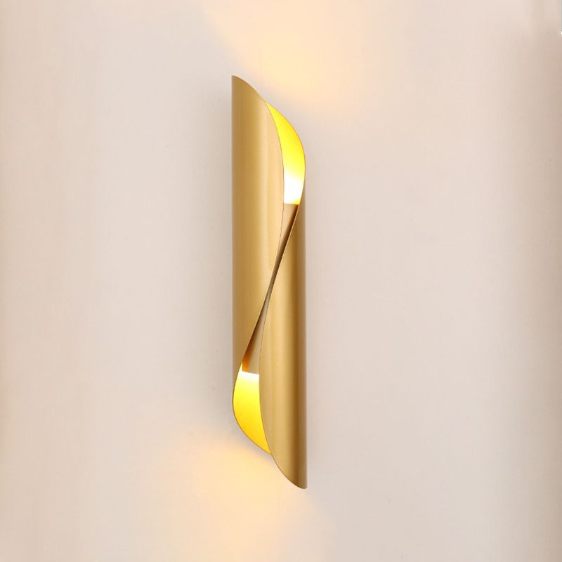Postmodern Metal Shade Wall Mounted Lamp Simplicity Wall Sconce for Sitting Room