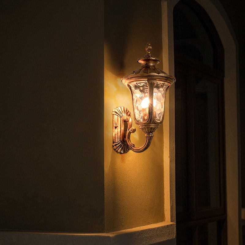 Luz de montaje de pared de campana de bronce, vidrio de ondulación tradicional de 1 luz, iluminación de pared al aire libre