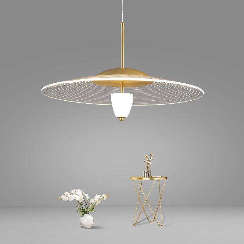 Soucoun volant à LED suspension de lampe suspendue minimaliste avec une teinte acrylique pour la salle à manger