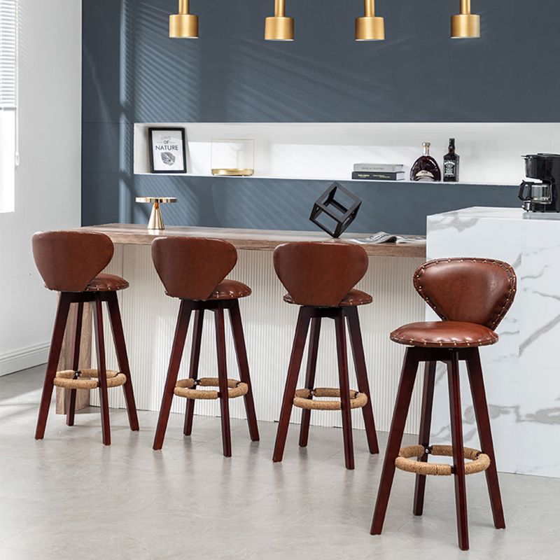 Skandinavische Holzleder -Theschleerhocker Low -Back -Barhocker mit runden Sitz
