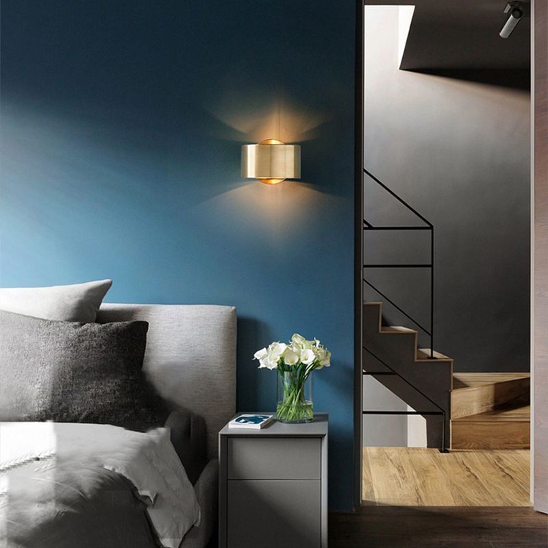 Post Modern Wall Light Metal Golden Lighting for Restaurant and Home