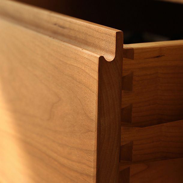 Modern Solid Wood Wardrobe Cabinet 2 Sliding Doors Sliding with Drawer