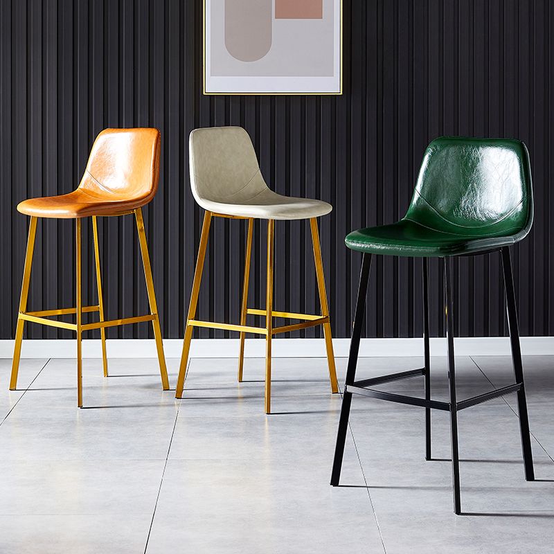 Barhocker im Industriestil, Schalensitz, Metallbeine für die Küchenbar