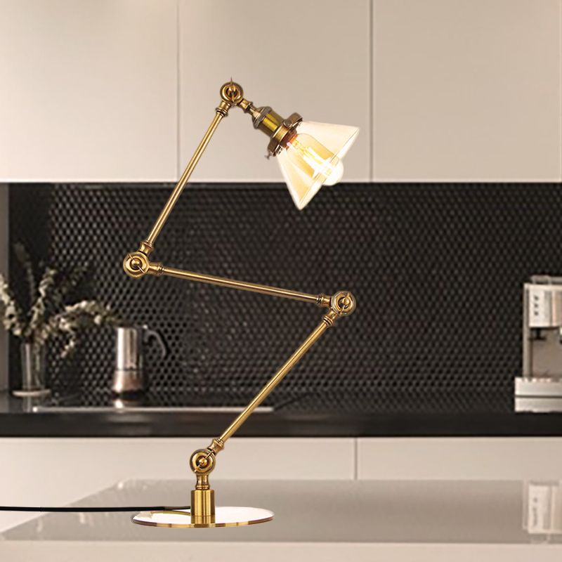 Table conique de style industriel clair Ambre / verre transparent et métal 1 lampe de table de chambre à coucher légère avec bras réglable en noir / laiton