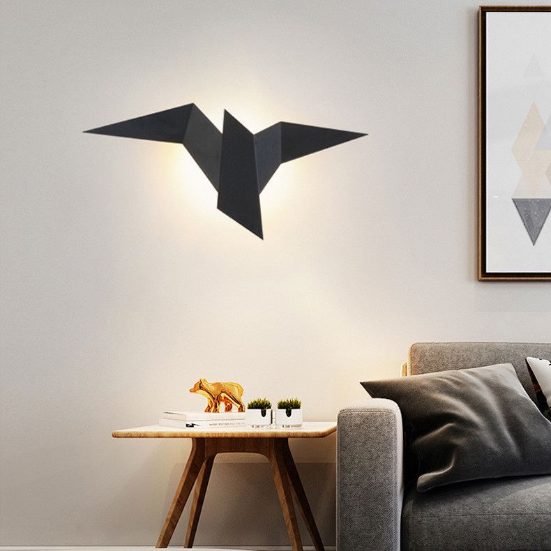 Flying Birds Creative Shaped LED Wall Sconces Post-modern Style Minimalism Metal Wall Light for Bedroom Living Room