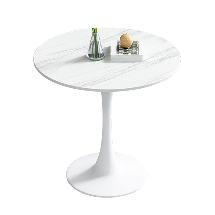 Mesa de comedor redonda Simplicity de piedra sinterizada con base de tulipán