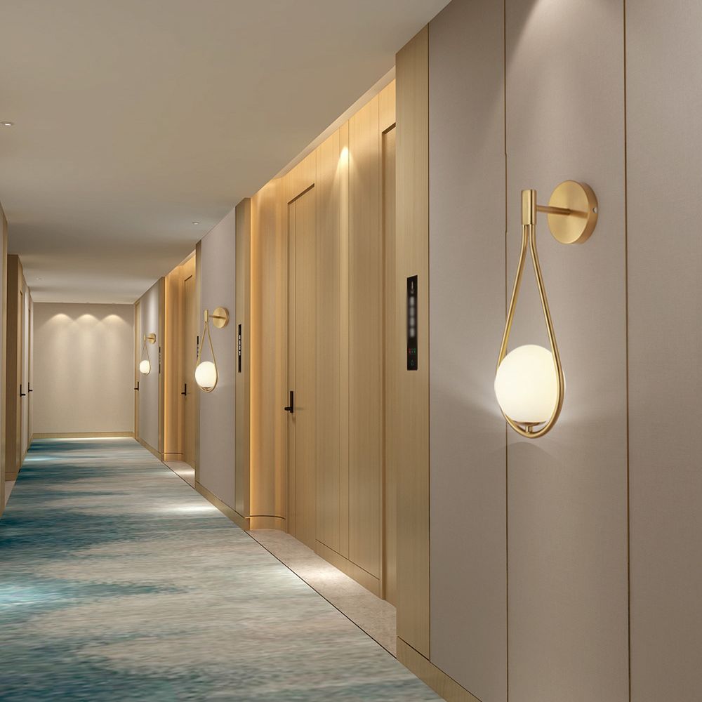 Lampe murale du globe moderne Verre blanche 1 lumière lumineuse légère pour la chambre corride