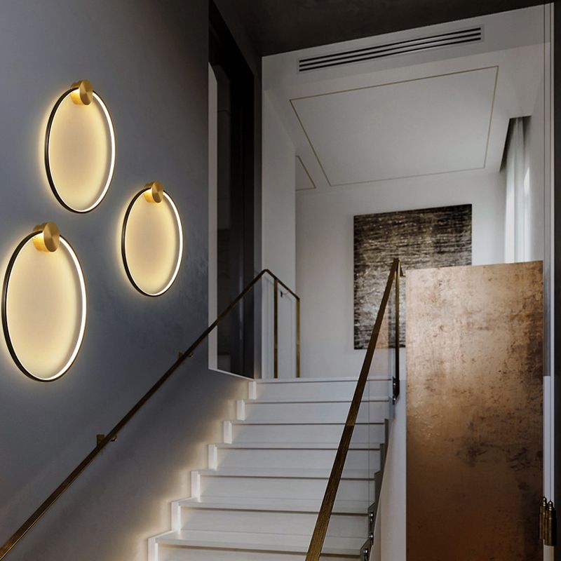 Metal Round Shape Wall Lighting Modern Style 1 Light Wall Mounted Light Fixture