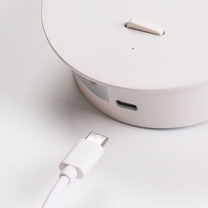 White Circular LED Wall Light in Modern Concise Style Aluminium Reading Wall Sconce for Bedroom