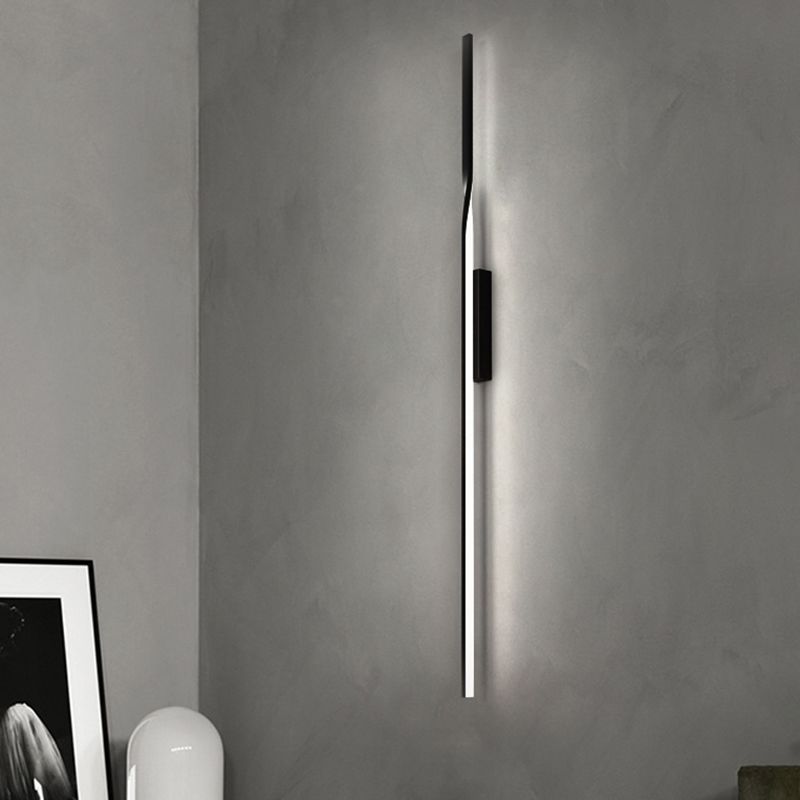 Linear Shape Metal Wall Light Modern Style Multi Lights Wall Mounted Light in Black