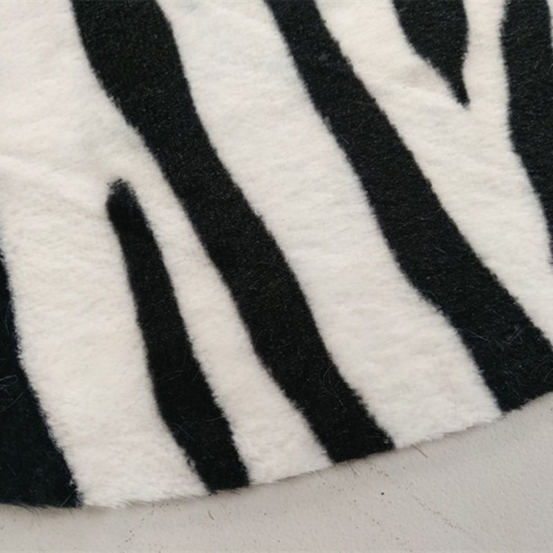 Unregelmäßiger tierischer Hautdruck Teppich mehrfarbig Einfachheit Teppich Rugsynthetik Färbung-resistent einfach Pflege Teppich für die Dekoration