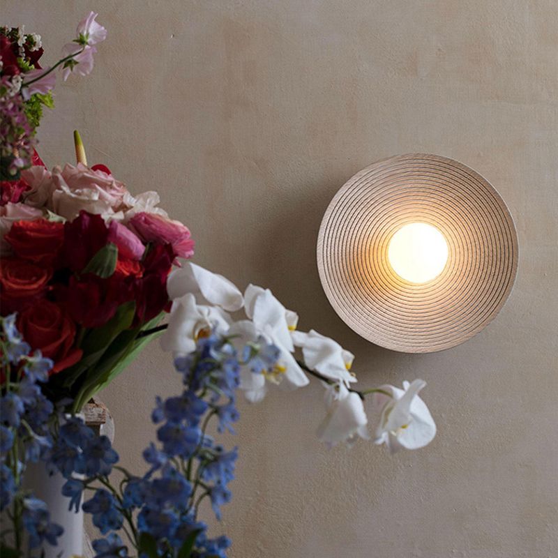 1 Light Circular Shape Wall Light Sconce Modern Wood Wall Light Fixture for Living Room