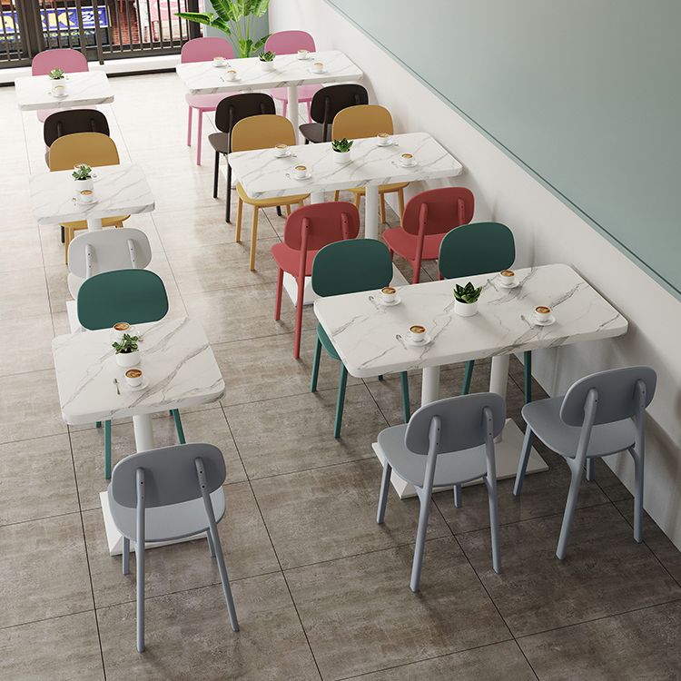 Silla de comedor de estilo moderno, sillas laterales de plástico sin brazos para cocina (juego de 4)