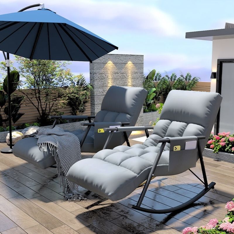 Modern Style Cushions Rocker Chair Spindle Rocker Chair with Metal Frame