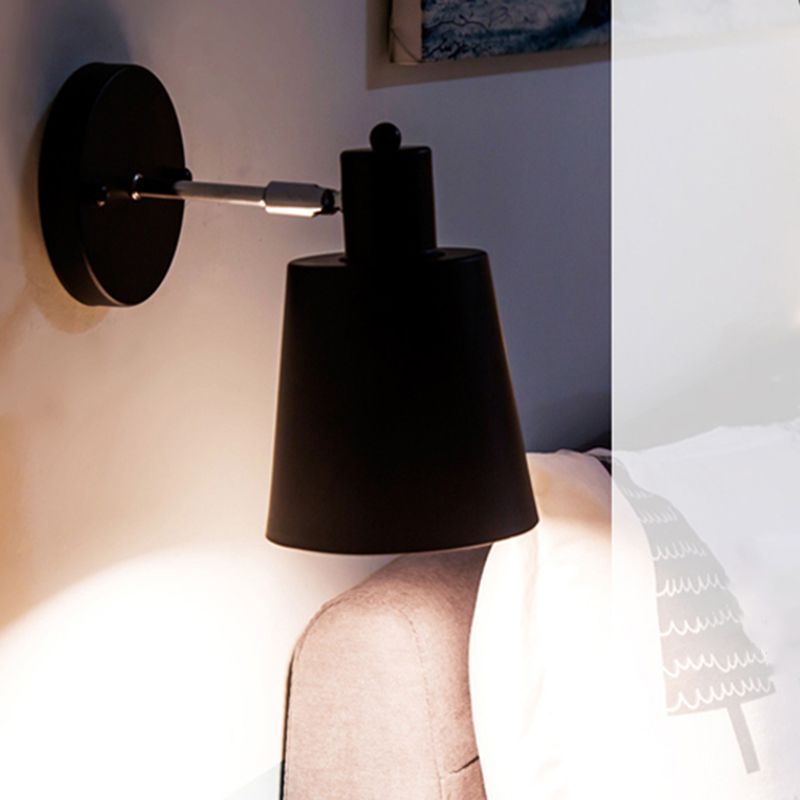 Metatore moderno nordico in metallo a 1 luci a muro cono a monte cono sconce per camera da letto