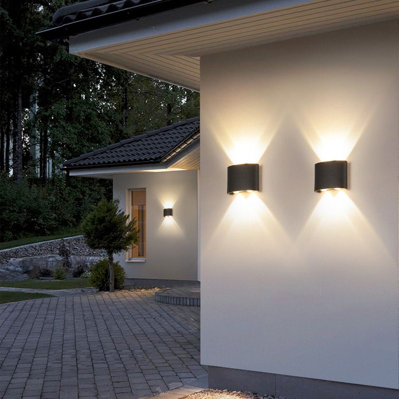 Moderne minimalistische wasserdichte LED -Wandleuchte Aluminium Rechteckige Scheinwerfer mit Glasschatten