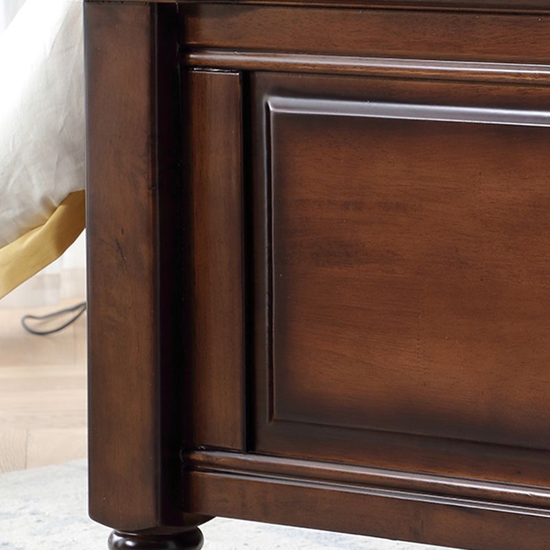 Queen Size Traditional Wood Bed 71.7" W Bed Frame with Mattress