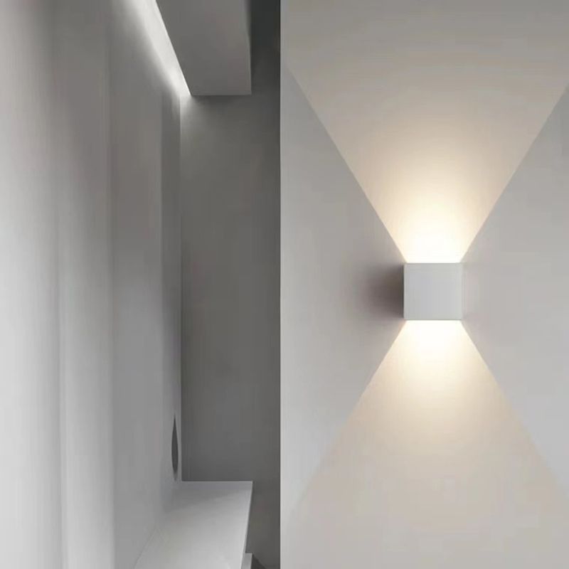 Contemporary Black/White Wall Mounted Sconce Rectangle Metal 1 Light Wall Light